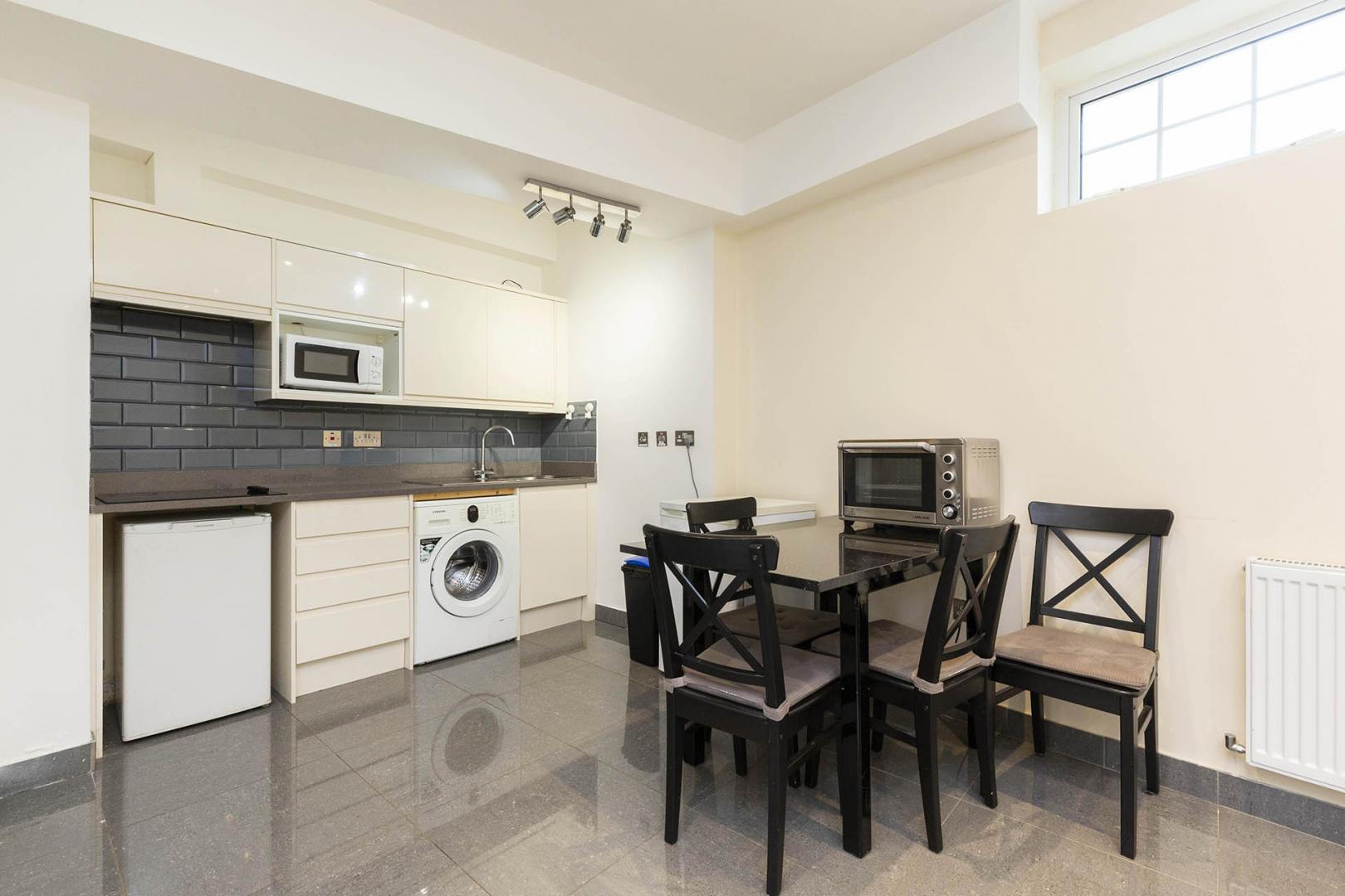 Modern and Central Apartment High Road, Willesden Green